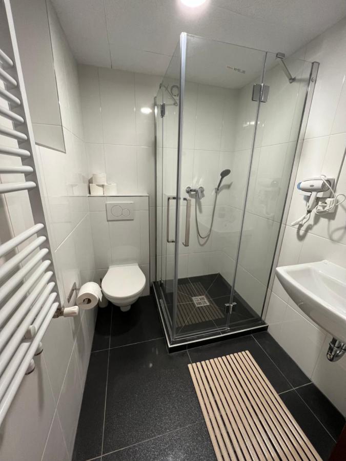 Hostel Do-Re-Mi Prag Dış mekan fotoğraf