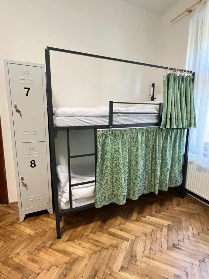 Hostel Do-Re-Mi Prag Dış mekan fotoğraf