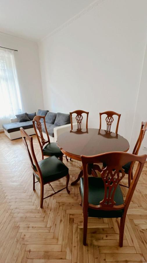 Hostel Do-Re-Mi Prag Dış mekan fotoğraf