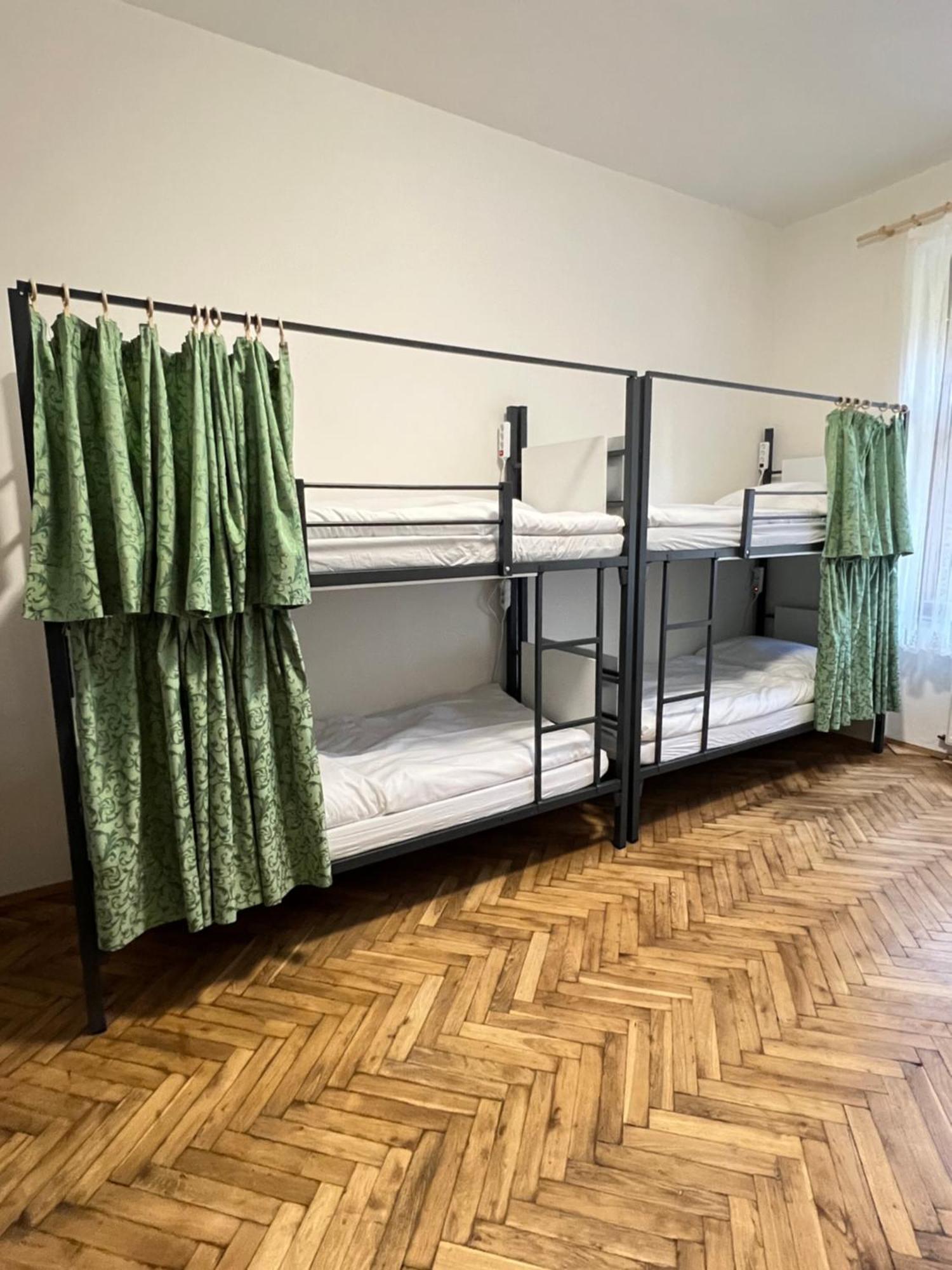 Hostel Do-Re-Mi Prag Dış mekan fotoğraf